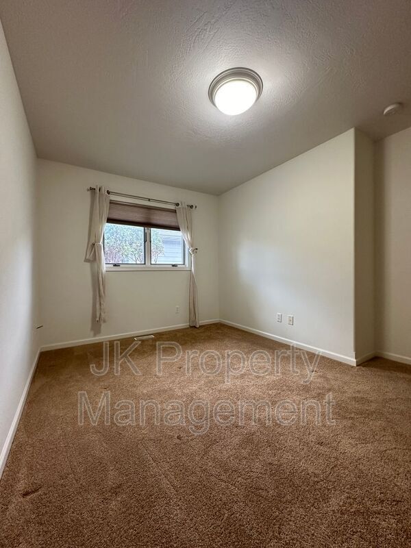 Building Photo - 3209 Wild Rose Ln
