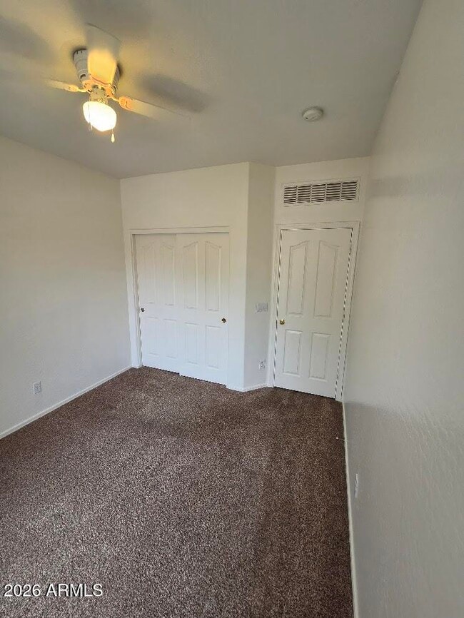 Building Photo - 12901 W Glenrosa Dr