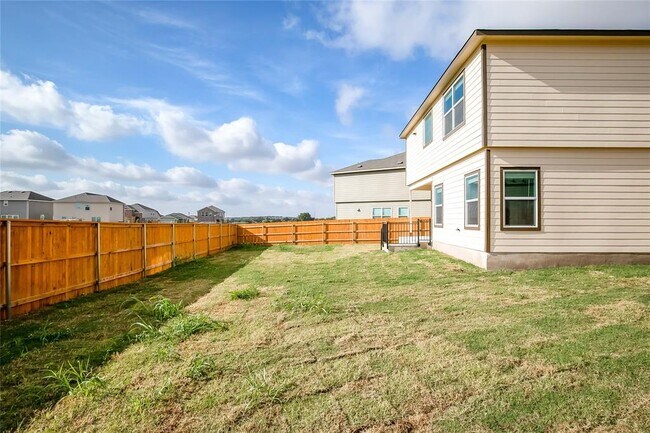 Building Photo - 140 Joe Kidd Ln
