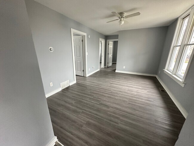 Building Photo - 809 Elk St