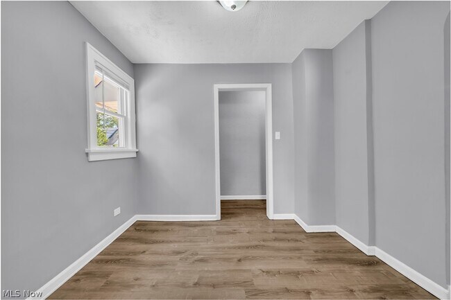 Building Photo - 19409 Raymond St