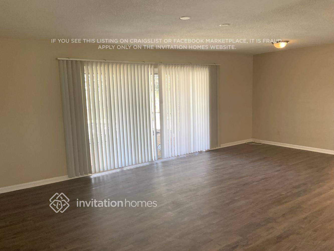 Building Photo - 2225 14th Ave SW