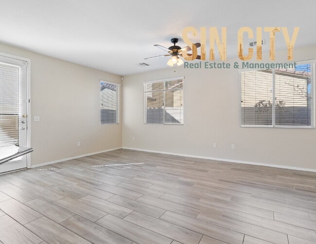 Building Photo - Beautiful 3-Bedroom, 2.5-Bath Two-Story Ho...