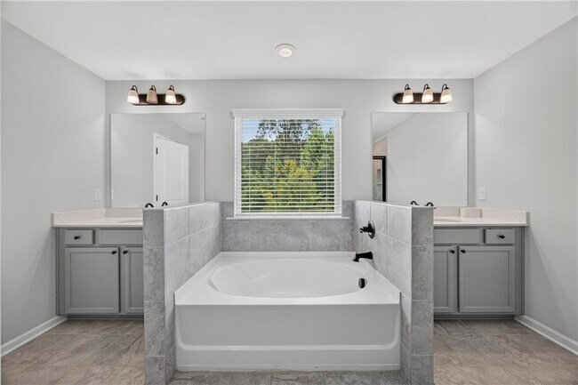 Building Photo - 4778 Sultana Way
