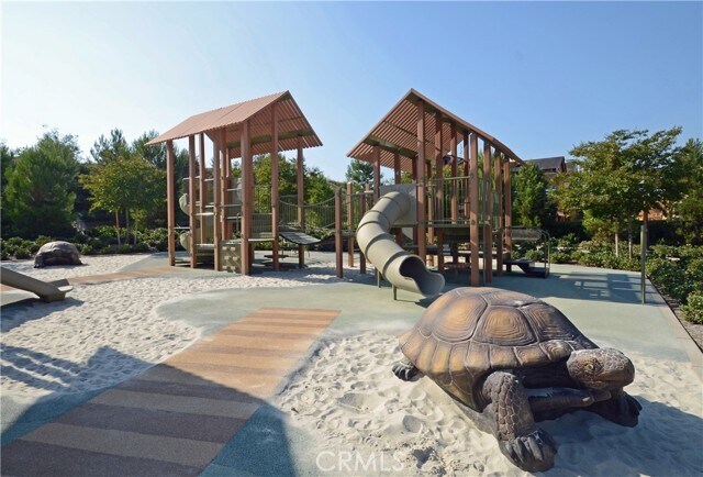 Building Photo - 41 Bianco