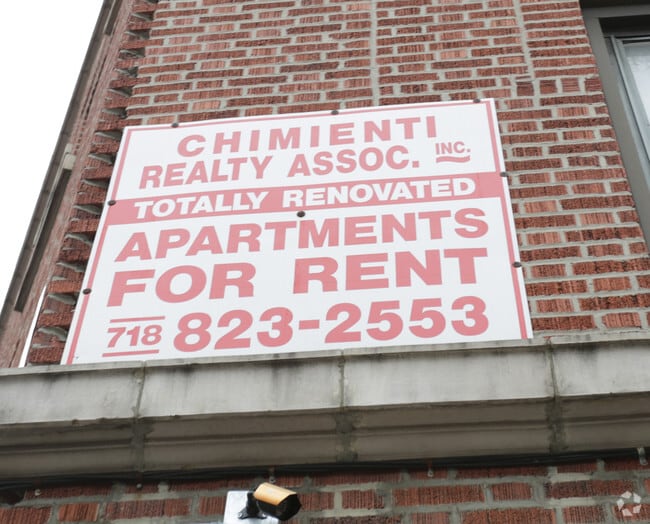 Building Photo - Frederica