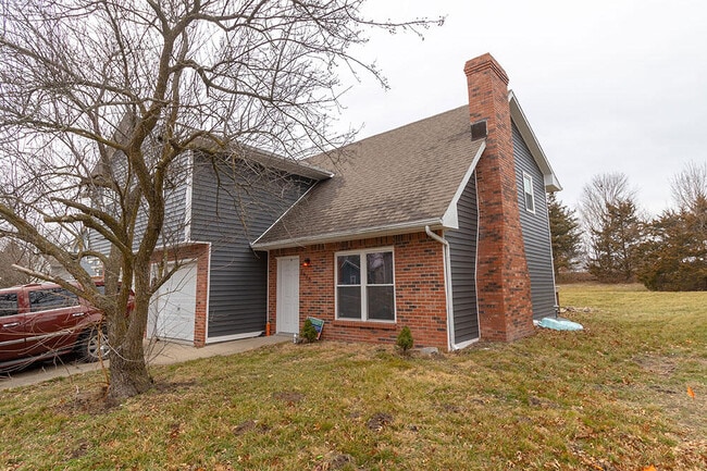 Building Photo - 1915 Mirtle Grove Ct