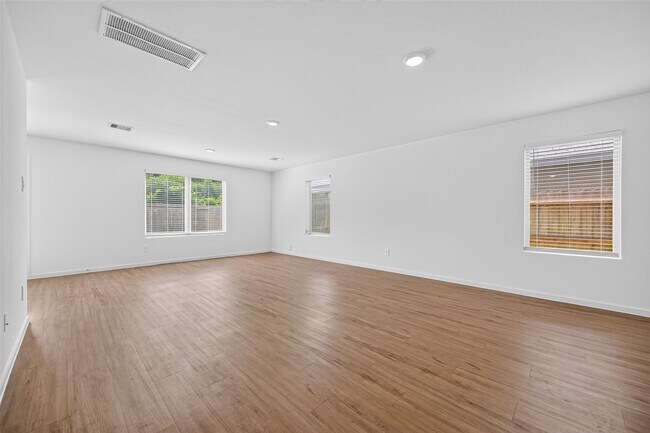 Building Photo - 17938 Becker Lndg Dr