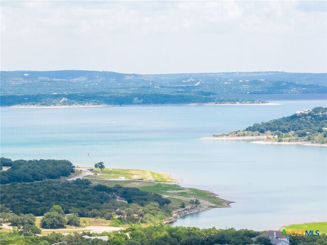 Building Photo - 1526 Bonnyview Dr