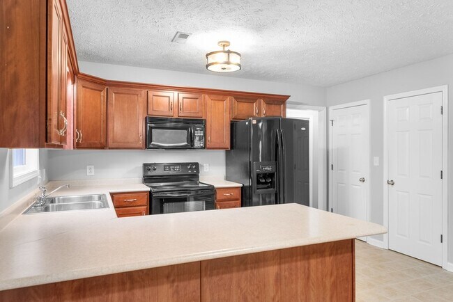 Building Photo - 1626 Autumn Dr