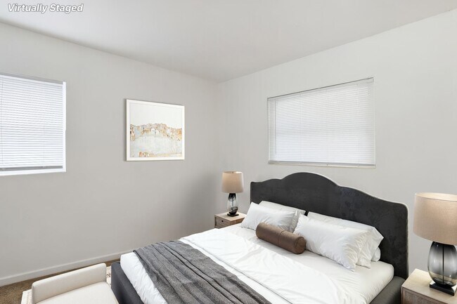 Building Photo - 3 Bedroom House off Juniper Drive!