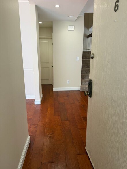 Building Photo - 1734 N Verdugo Rd
