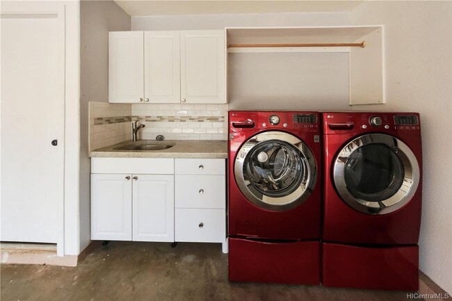 Building Photo - A?eloa, Kapolei - Single Family Home on the Golf Course