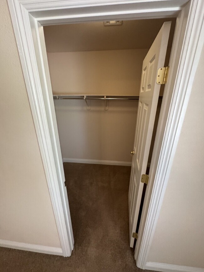 Building Photo - Sky Canyon Area Home w/ 3 Beds PLUS Loft & Solar