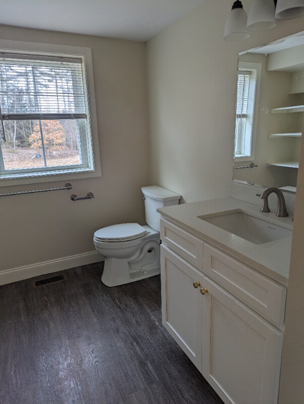 Building Photo - 240 S Barnstead Rd