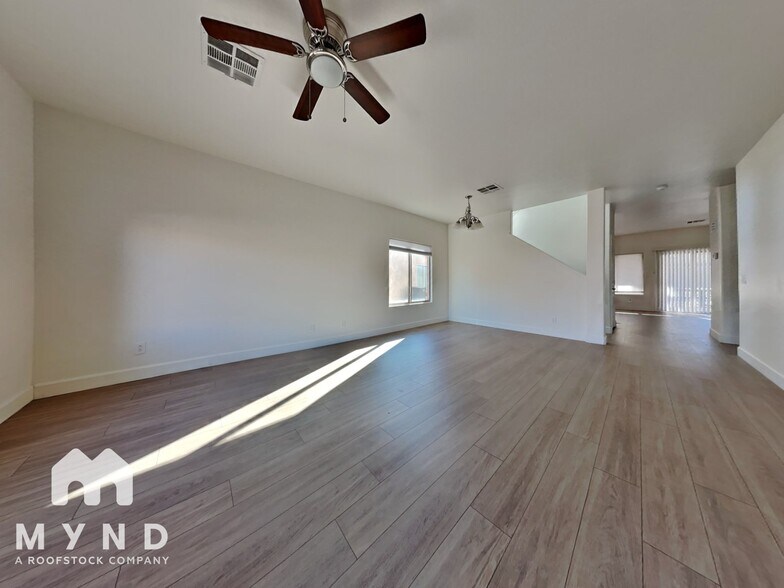 Building Photo - 1237 E Blackfoot Daisy Dr