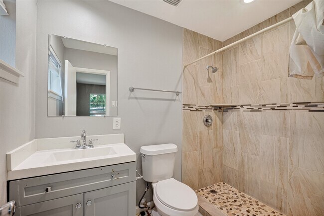 Building Photo - 7607 Tanager St