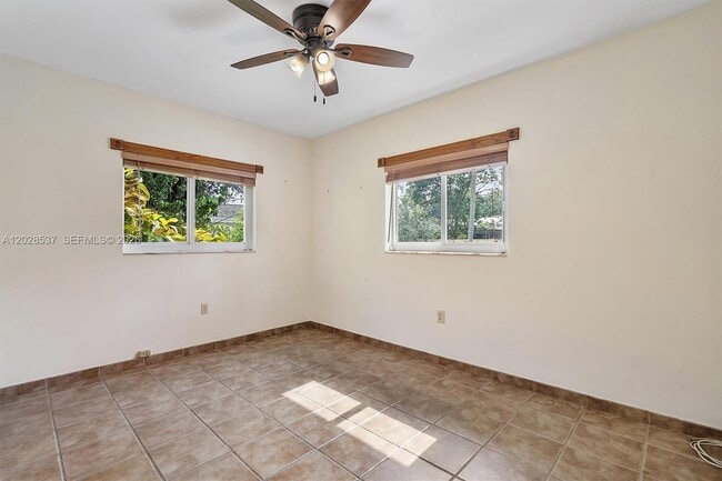 Building Photo - 13241 SW 99th Ct