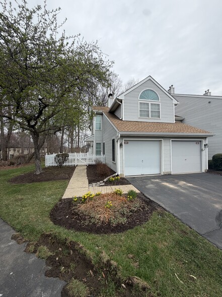 Building Photo - 514 Cedar Hollow Dr