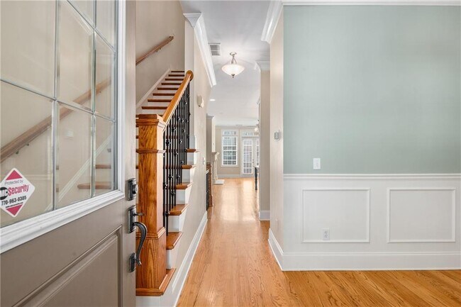 Building Photo - 1420 Briarhaven Trail