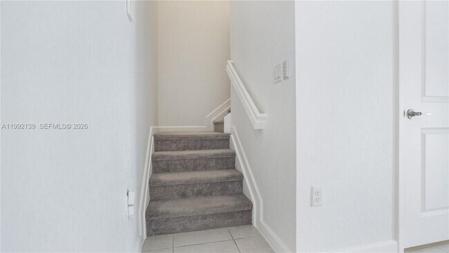 Building Photo - 2676 SE 12th St