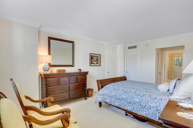 Building Photo - 3800 Washington Rd