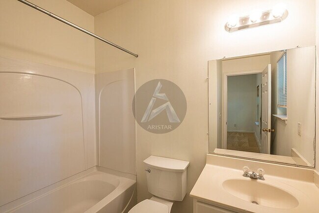 Building Photo - 1440 Dolcetto Trce