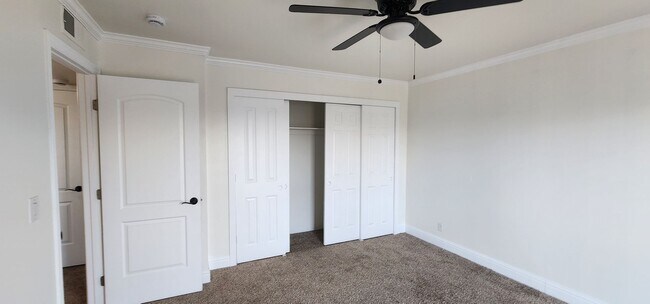 Building Photo - 400 Buckeye Terrace