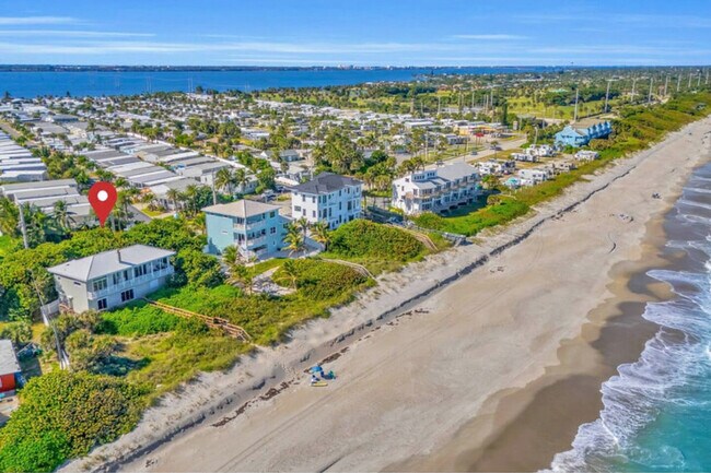 Building Photo - 2775 Jimmy Buffett Mem Hwy