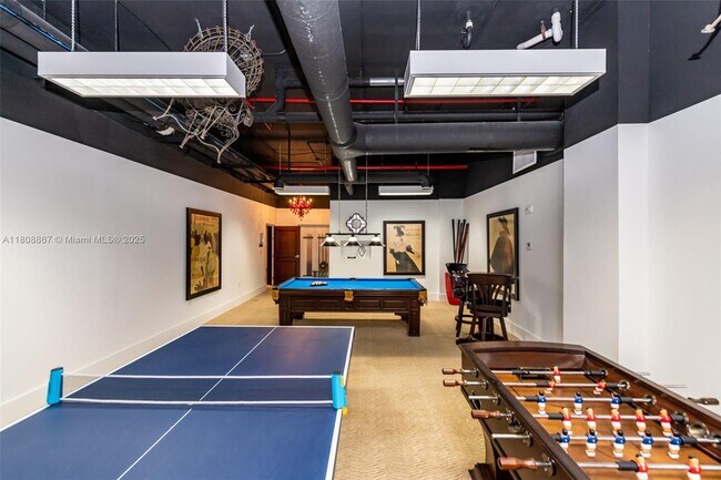 Building Photo - 10205 Collins Ave
