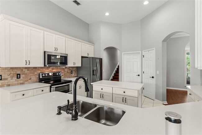 Building Photo - 121 Fig Tree Run