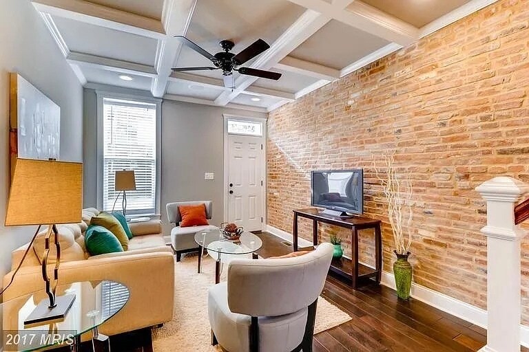 Building Photo - 616 Hyson St