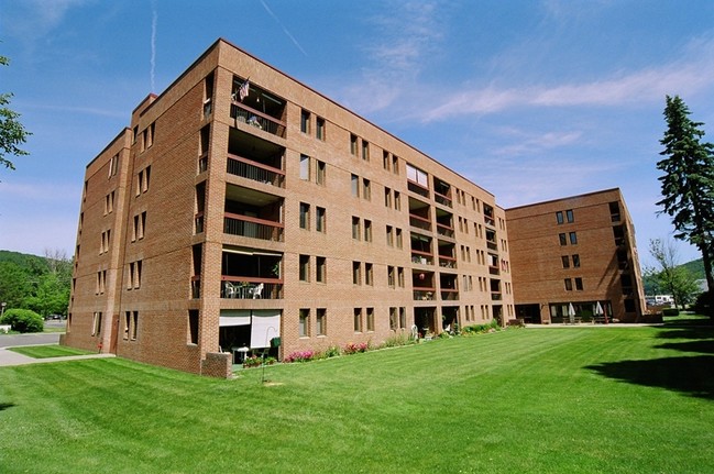 Primary Photo - Village Square Apartments