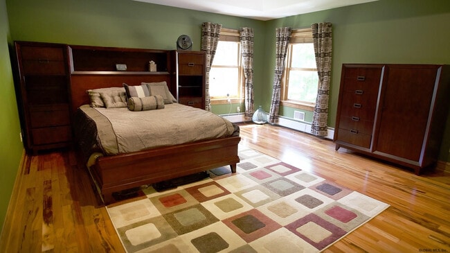 Building Photo - 32 Flat Rock Rd