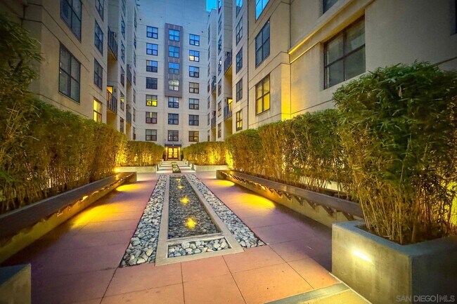 Building Photo - 1150 J St