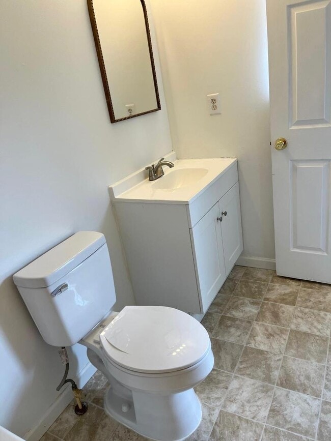Building Photo - 17 Quince Tree Dr