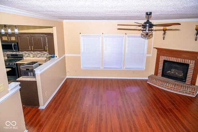 Building Photo - 10634 Cyrus Dr
