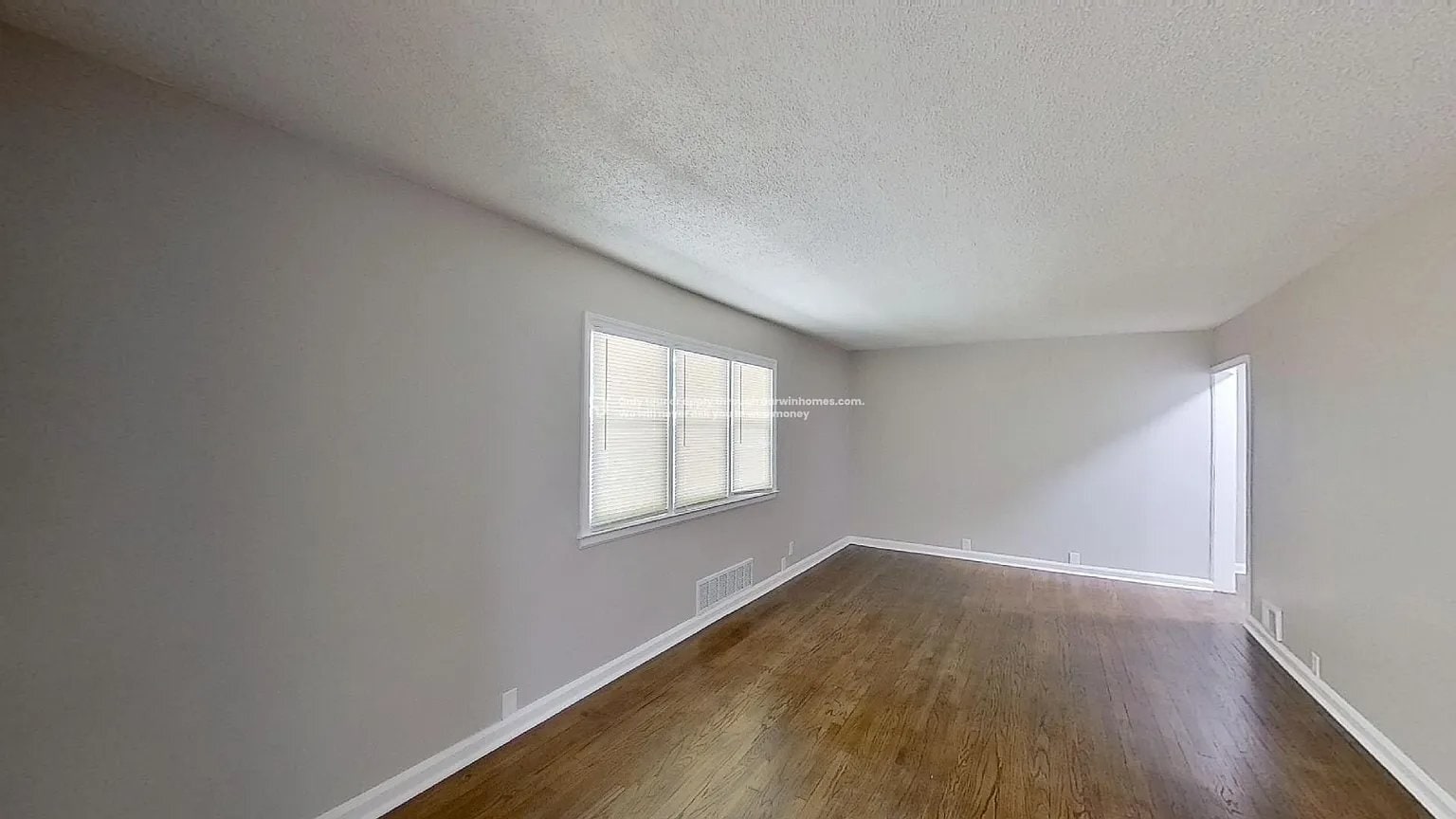 Building Photo - 4425 S Cottage Ave