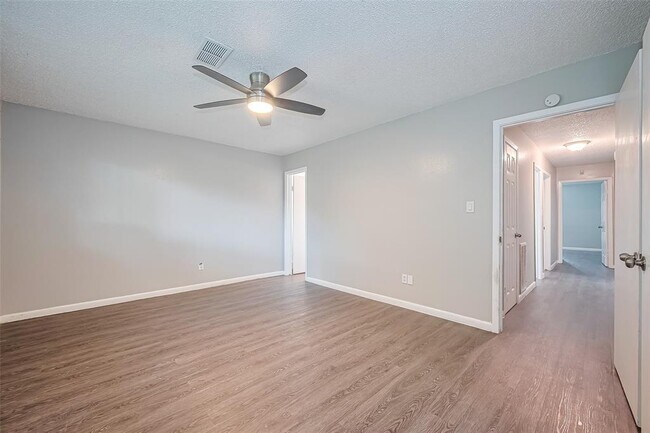 Building Photo - 14319 Waterville Way