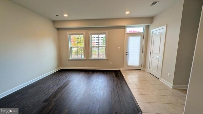 Building Photo - 13222 Lake Waterview Wy