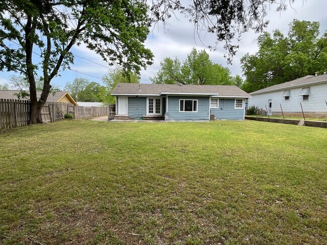 Backyard - 2129 W Arrowhead Dr