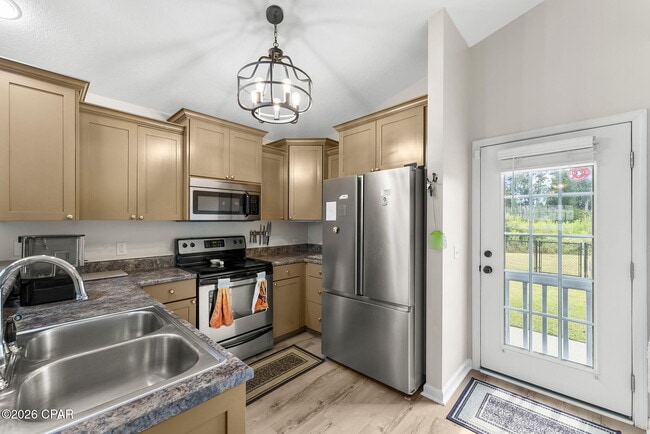 Building Photo - 2624 Avondale Ct
