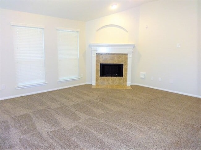 Building Photo - 2420 Avalon Trace Ln