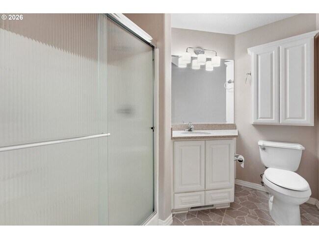 Building Photo - 13923 SW Mistletoe Dr