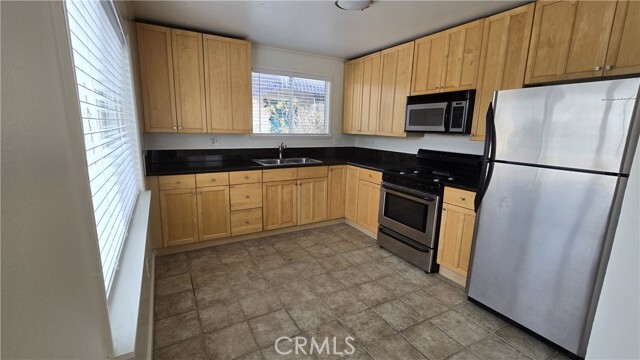 Building Photo - 814 N Lucia Ave