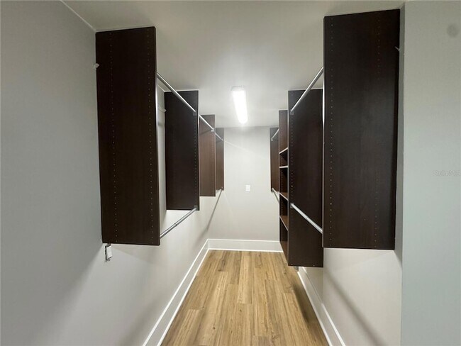 Building Photo - 1400 Gandy Blvd N