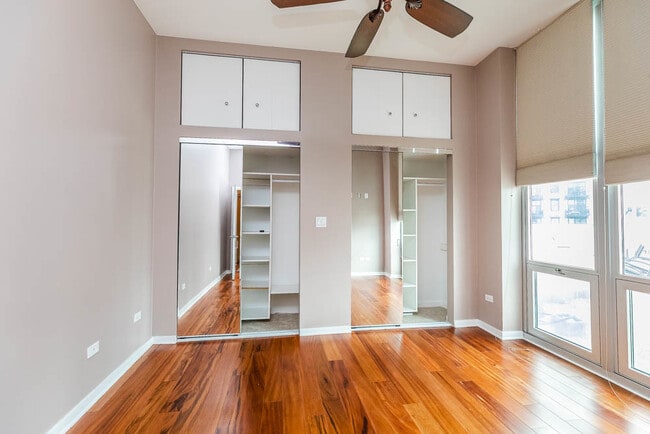 Building Photo - 1600 S Indiana Ave