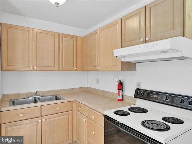Building Photo - 836 -838 Suedberg Rd