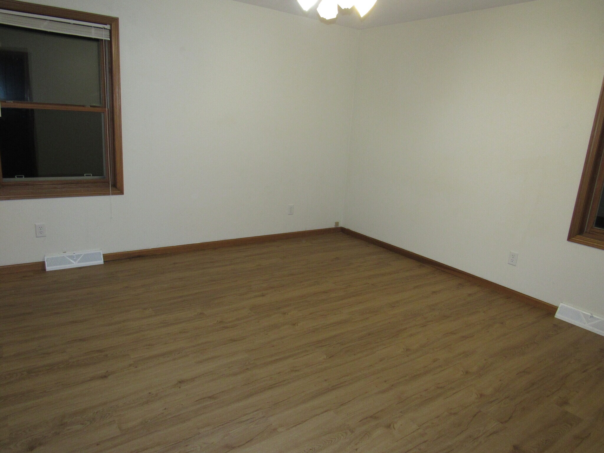 MASTER BEDROOM - 540 Arrowhead Dr