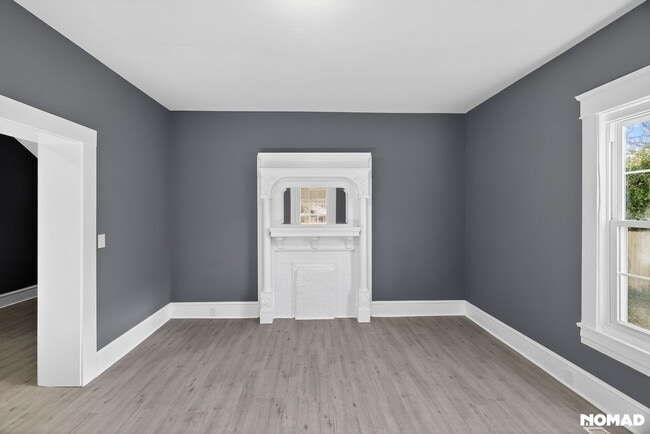 Building Photo - 512 Maple Ave